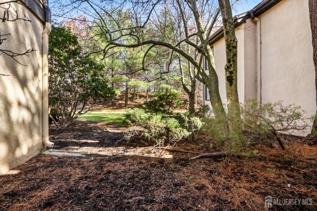 627 Sayre Drive, Plainsboro, NJ 08540