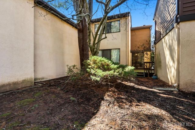 627 Sayre Drive, Plainsboro, NJ 08540