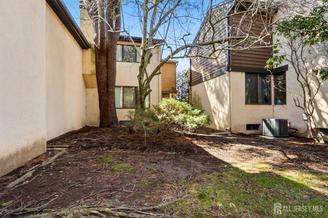 627 Sayre Drive, Plainsboro, NJ 08540