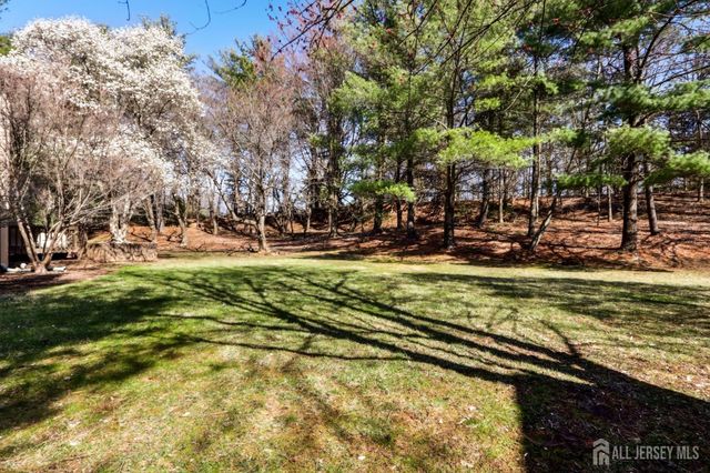 627 Sayre Drive, Plainsboro, NJ 08540