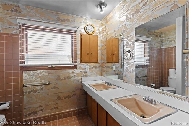 17174 Shervilla Place, Southfield, MI 48075