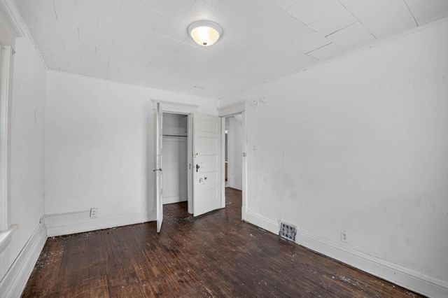 616 Kimball Avenue, Waterloo, IA 50701