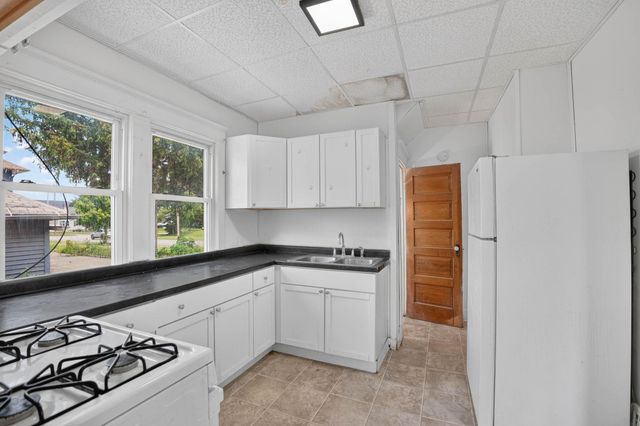 616 Kimball Avenue, Waterloo, IA 50701