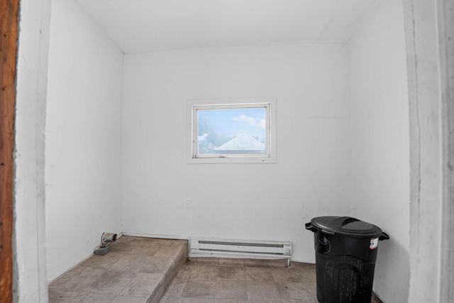 616 Kimball Avenue, Waterloo, IA 50701