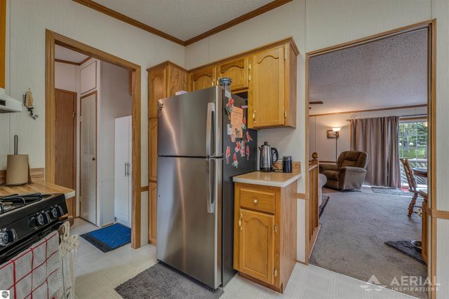 1929 Mohawk Trail, West Branch, MI 48661
