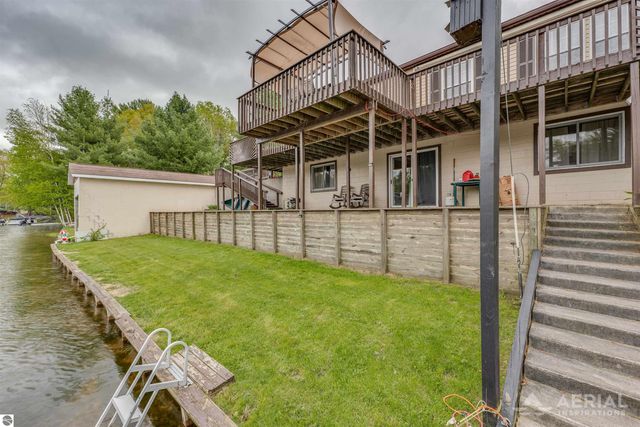 1929 Mohawk Trail, West Branch, MI 48661