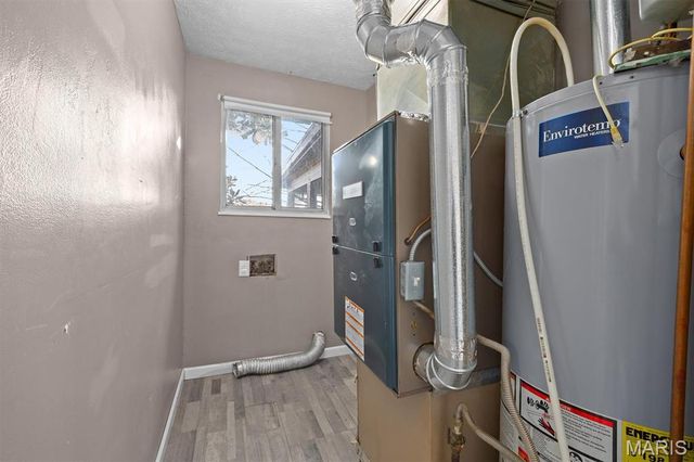 4821 Wick Mor Drive, Alton, IL 62002