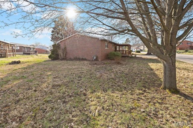 4821 Wick Mor Drive, Alton, IL 62002