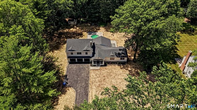 203 Wildflower Lane, Fairfield, CT 06824