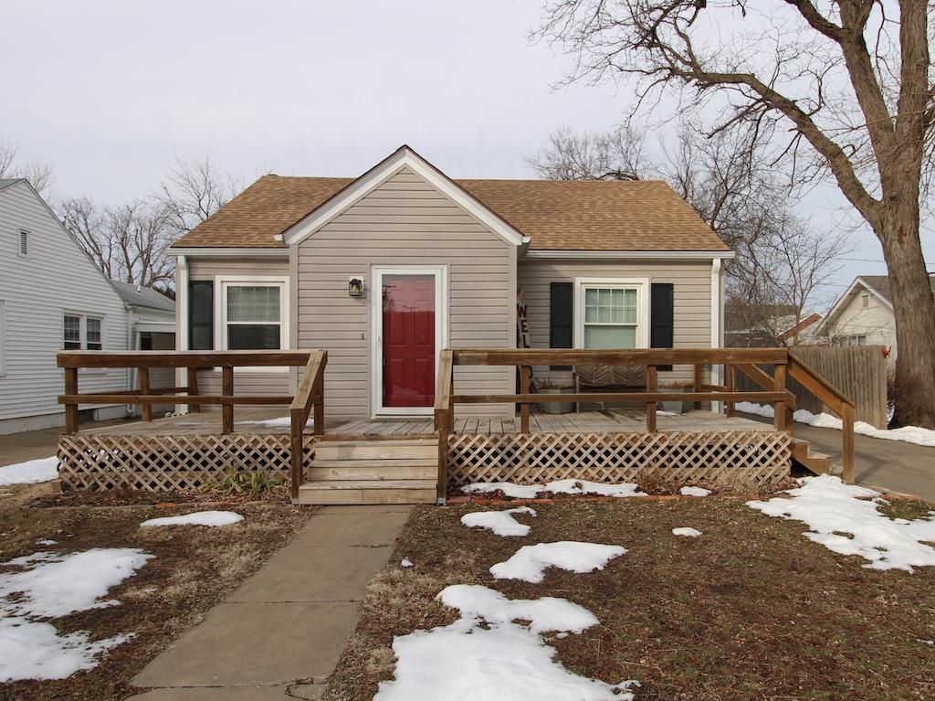 308 W Kirwin Ave, Salina, KS 67401