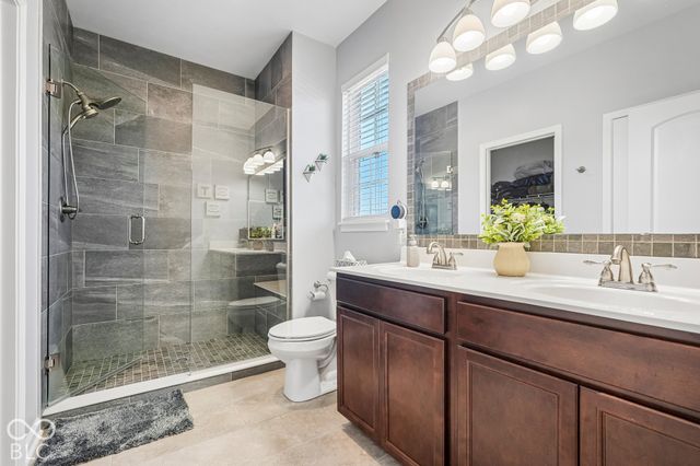 287 S Woodridge Drive, Pittsboro, IN 46167