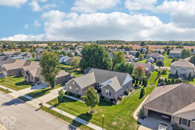 287 S Woodridge Drive, Pittsboro, IN 46167
