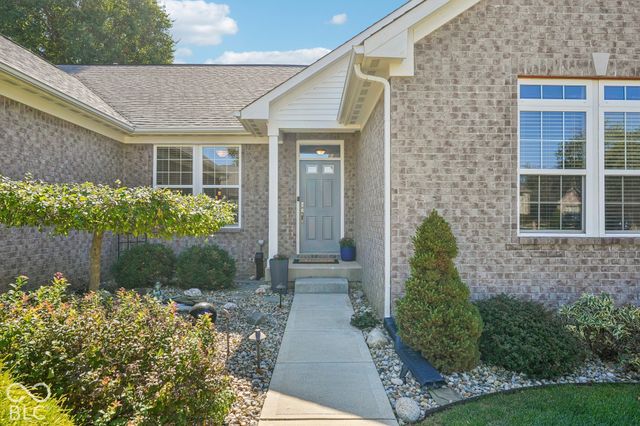 287 S Woodridge Drive, Pittsboro, IN 46167