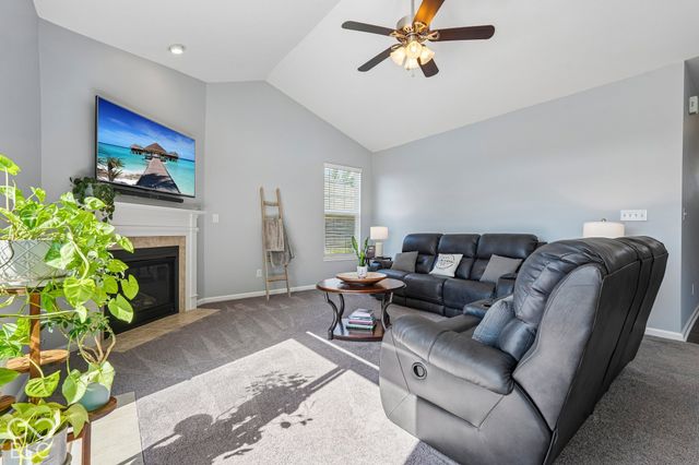 287 S Woodridge Drive, Pittsboro, IN 46167