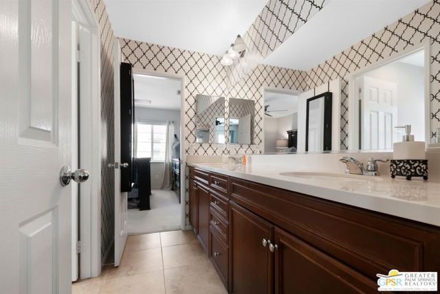 446 Via De La Paz, Palm Desert, CA 92211