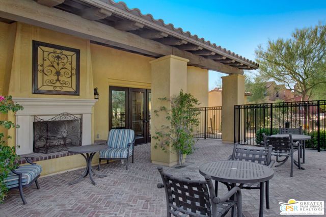 446 Via De La Paz, Palm Desert, CA 92211