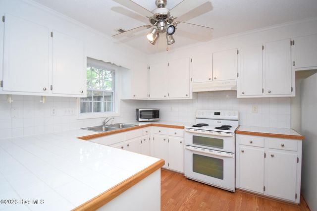 2325 Vineyard Drive C3, Winterville, NC 28590