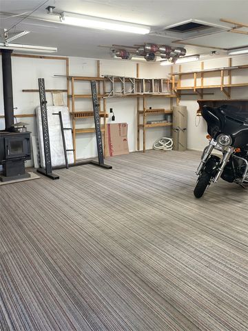 1235 E 34th Street, Des Moines, IA 50317
