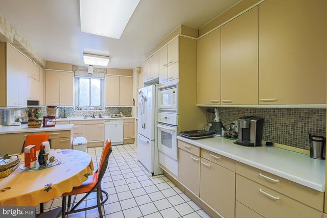 11 SLADE AVE #412, Baltimore, MD 21208