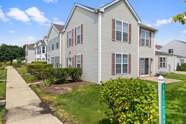 1071 Symphony Drive, Aurora, IL 60504