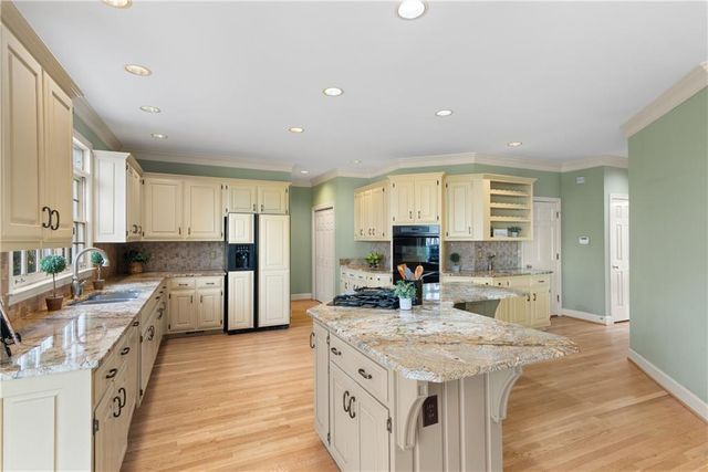 235 Merritt Drive, Roswell, GA 30076