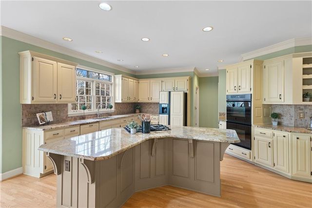 235 Merritt Drive, Roswell, GA 30076