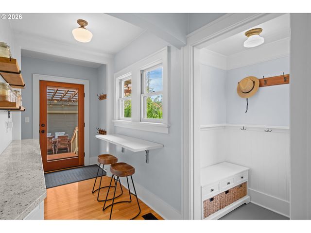 4403 Ne 32ND Pl, Portland, OR 97211