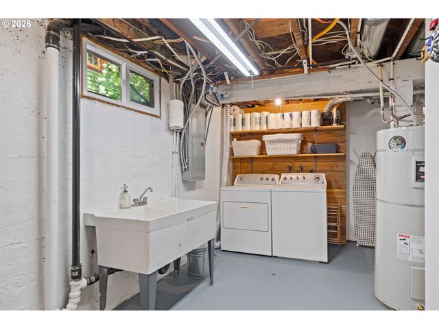 4403 Ne 32ND Pl, Portland, OR 97211