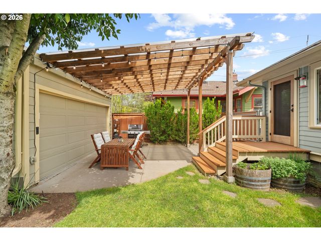 4403 Ne 32ND Pl, Portland, OR 97211