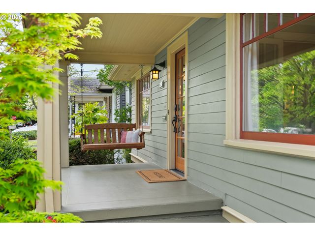 4403 Ne 32ND Pl, Portland, OR 97211