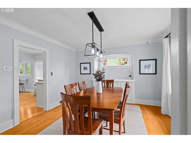 4403 Ne 32ND Pl, Portland, OR 97211