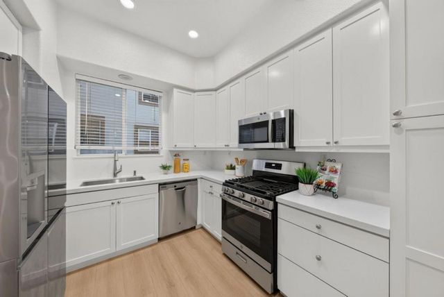 44 Moon Dance, Milpitas, CA 95035