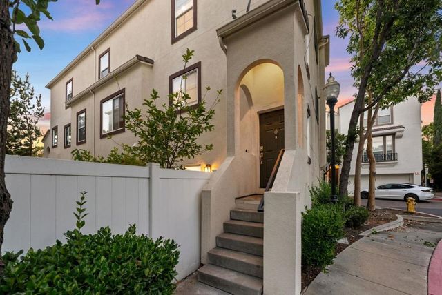 44 Moon Dance, Milpitas, CA 95035