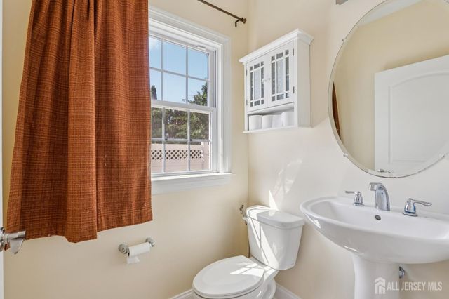 32 Cinder Road 3, Edison, NJ 08820