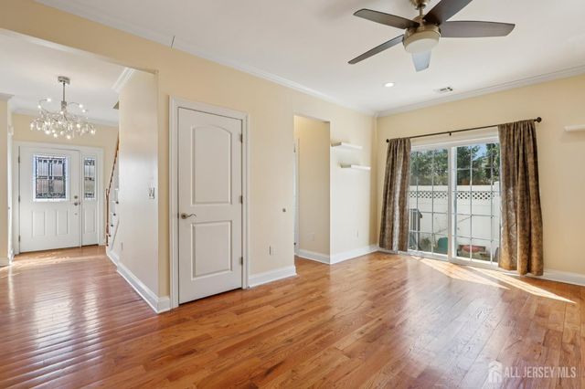 32 Cinder Road 3, Edison, NJ 08820