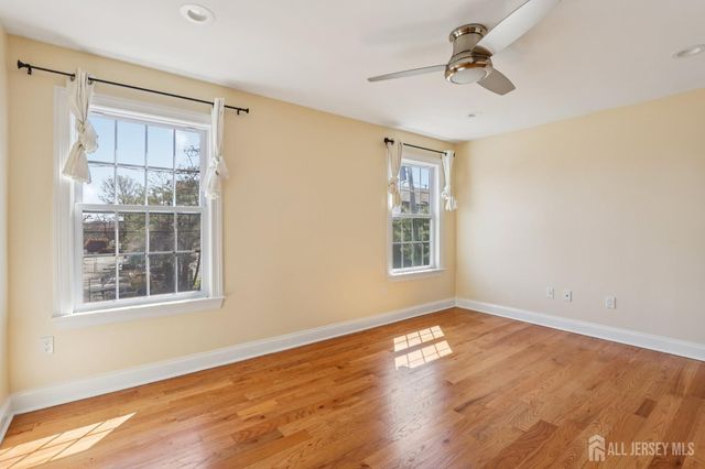 32 Cinder Road 3, Edison, NJ 08820