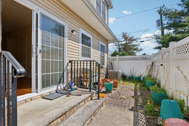 32 Cinder Road 3, Edison, NJ 08820