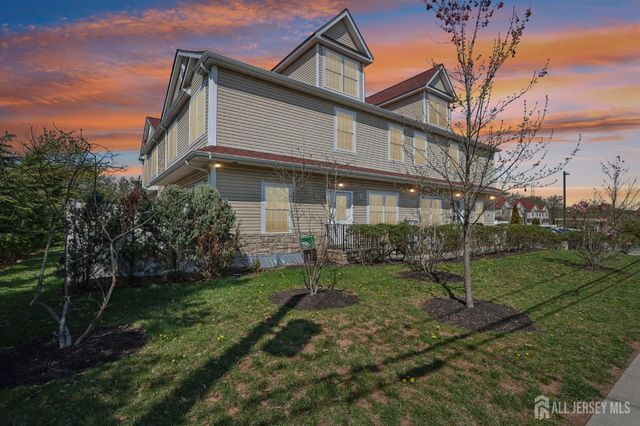 32 Cinder Road 3, Edison, NJ 08820