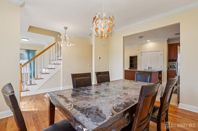 32 Cinder Road 3, Edison, NJ 08820