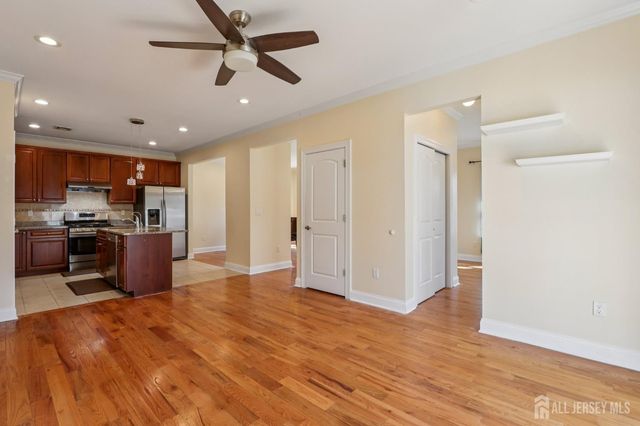32 Cinder Road 3, Edison, NJ 08820