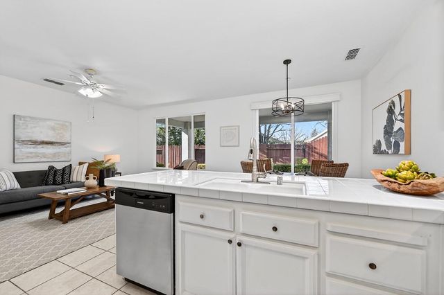 3507 Boulder Ridge Ct, Rocklin, CA 95765