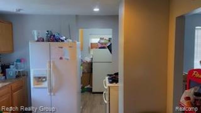 16346 Ellsworth Street, Detroit, MI 48227