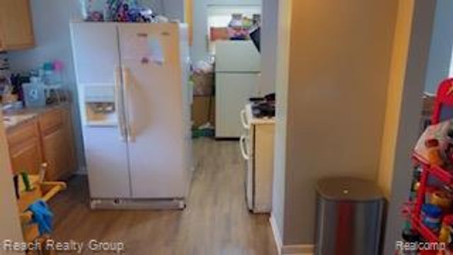 16346 Ellsworth Street, Detroit, MI 48227