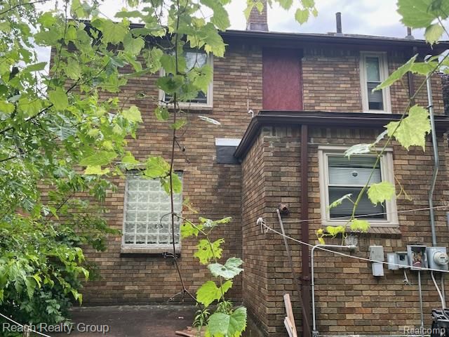 16346 Ellsworth Street, Detroit, MI 48227