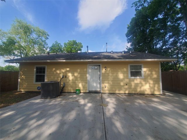 2914 Staples Street, Houston, TX 77026