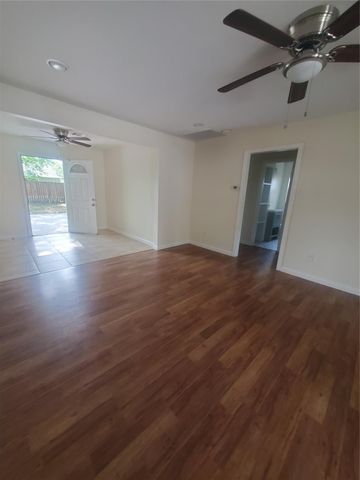 2914 Staples Street, Houston, TX 77026