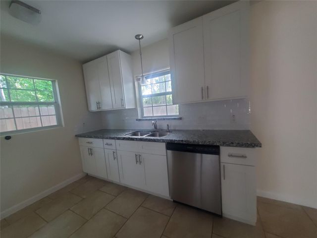 2914 Staples Street, Houston, TX 77026