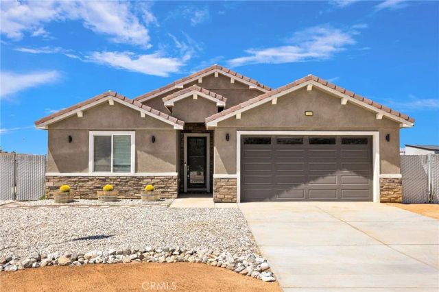 22620 Laurel, Apple Valley, CA 92308