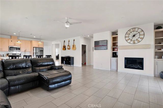 22620 Laurel, Apple Valley, CA 92308