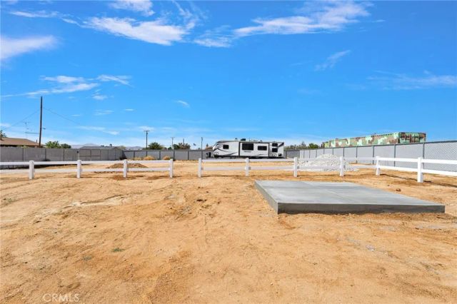22620 Laurel, Apple Valley, CA 92308